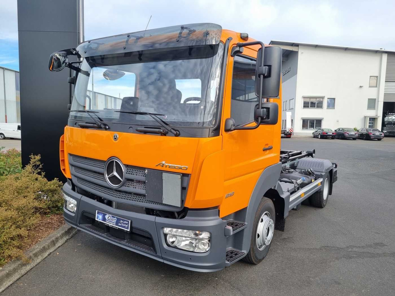 Mercedes-Benz Atego 818 K 4x2 HIAB XR5S3650 AHK Klima - Kotalni prekucni tovornjak: slika 2 Mercedes-Benz Atego 818 K 4x2 HIAB XR5S3650 AHK Klima - Kotalni prekucni tovornjak: slika 2