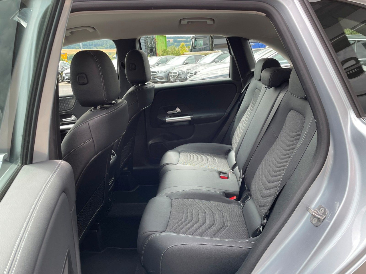 Mercedes-Benz B 200 Progressive Multibeam+360°+TOTW+Carplay lizing Mercedes-Benz B 200 Progressive Multibeam+360°+TOTW+Carplay: slika 12