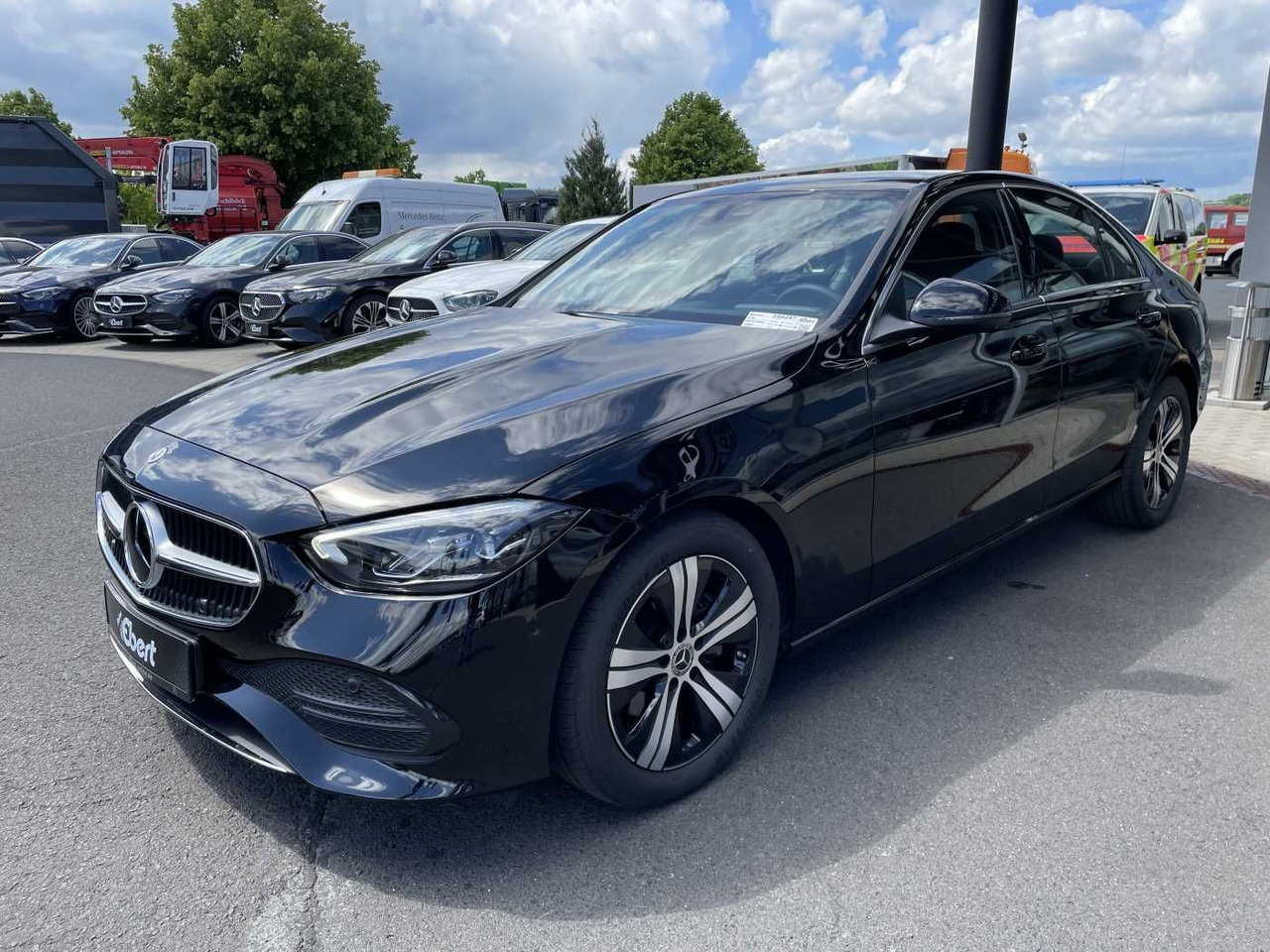 Mercedes-Benz C 180 9G Avantgarde Memory+Distr+ 360°+Keyless+L - Limuzina: slika 2 Mercedes-Benz C 180 9G Avantgarde Memory+Distr+ 360°+Keyless+L - Limuzina: slika 2
