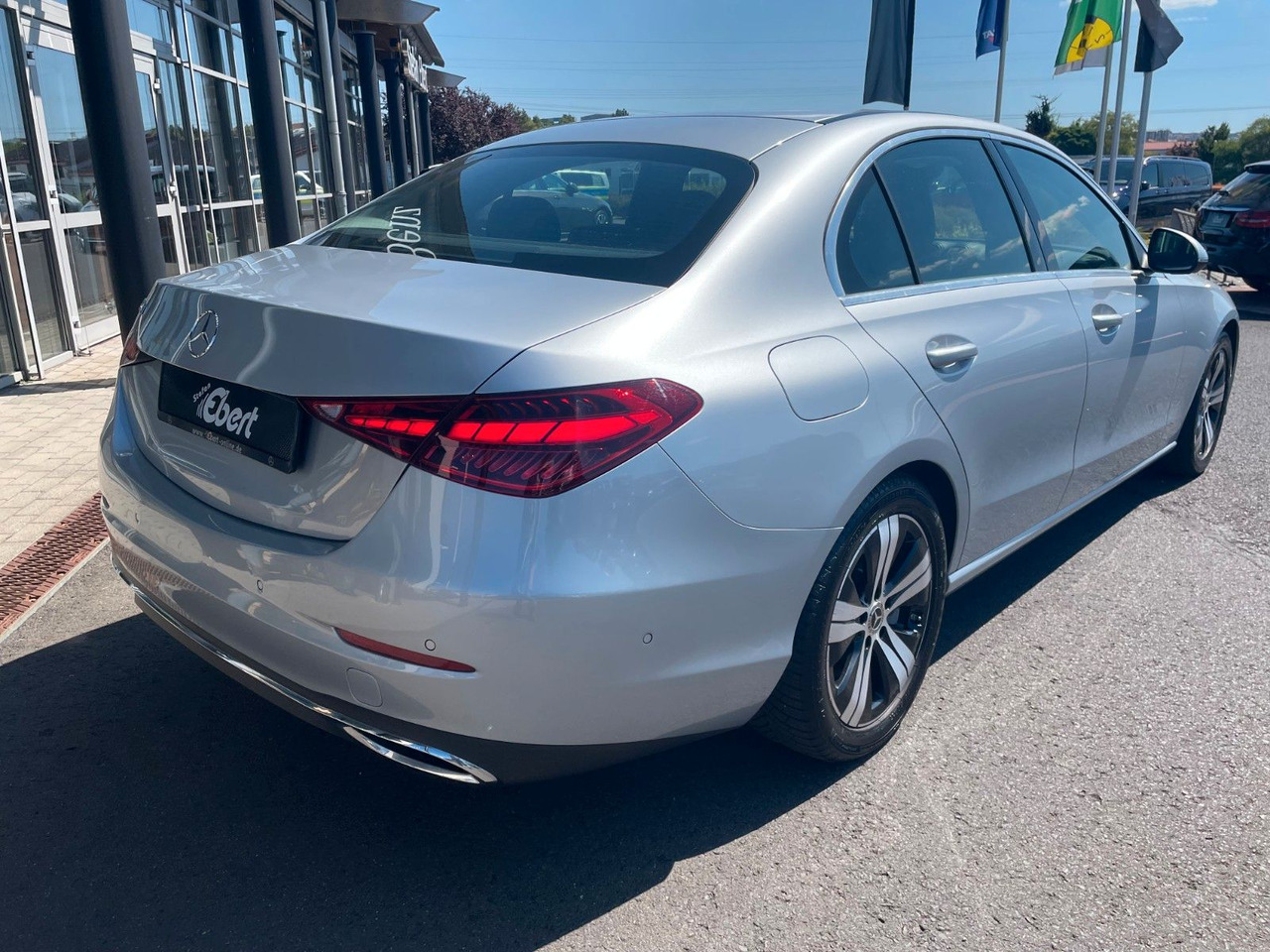 Mercedes-Benz C 220 d AVANTGARDE R-Kamera+Carplay+TotW+Ambient - Limuzina: slika 5 Mercedes-Benz C 220 d AVANTGARDE R-Kamera+Carplay+TotW+Ambient - Limuzina: slika 5