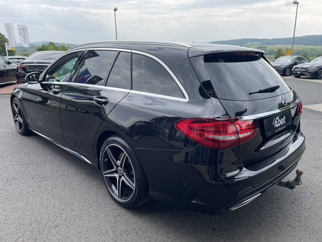 Mercedes-Benz C 220 d T 9G AMG AHK+360°+DISTR+El. Heckklappe - Avtomobil: slika 3 Mercedes-Benz C 220 d T 9G AMG AHK+360°+DISTR+El. Heckklappe - Avtomobil: slika 3