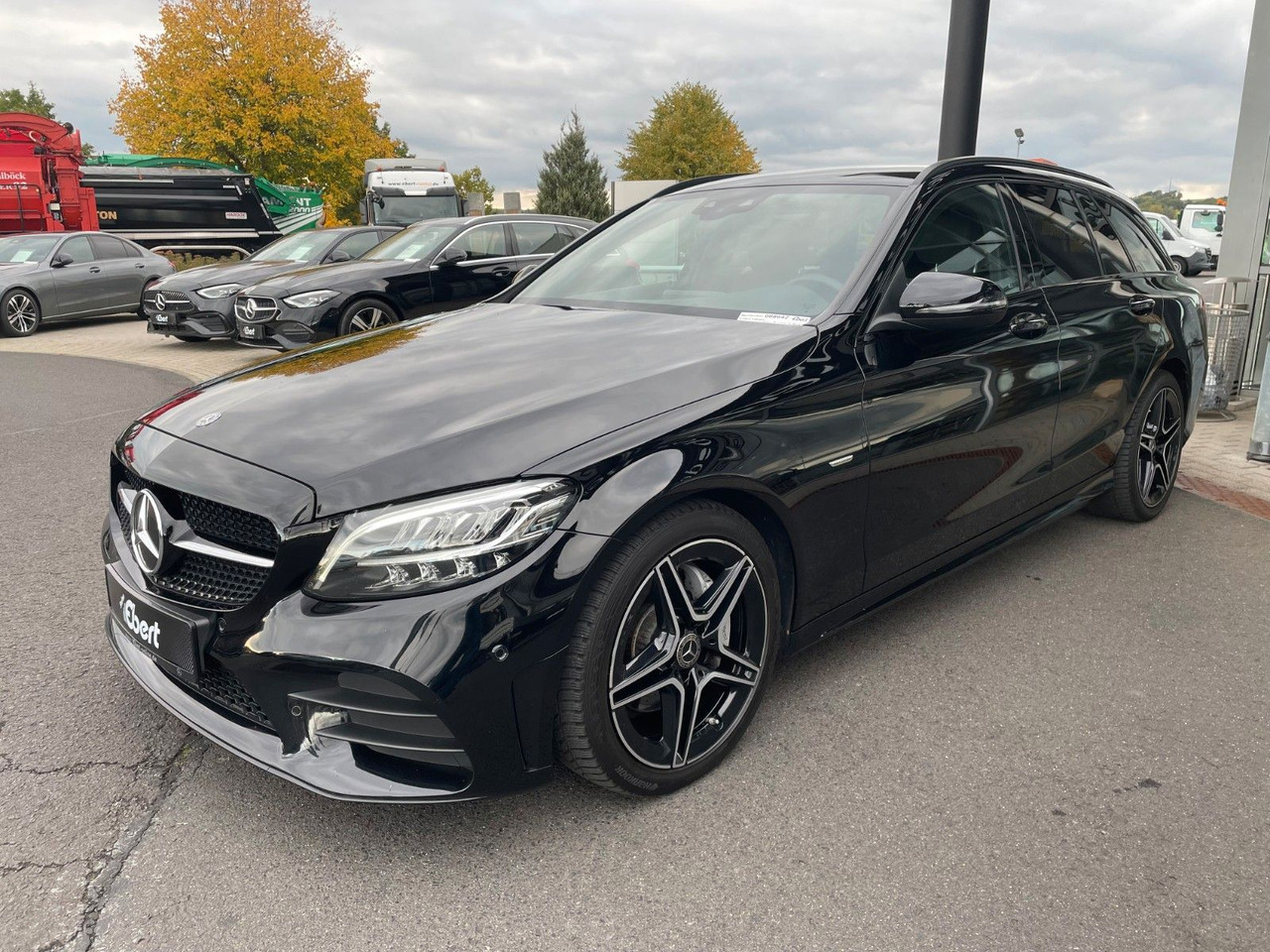 Mercedes-Benz C 220d NightEdition+AMG+Distr+SportfahrW+RFK - Karavan: slika 2 Mercedes-Benz C 220d NightEdition+AMG+Distr+SportfahrW+RFK - Karavan: slika 2