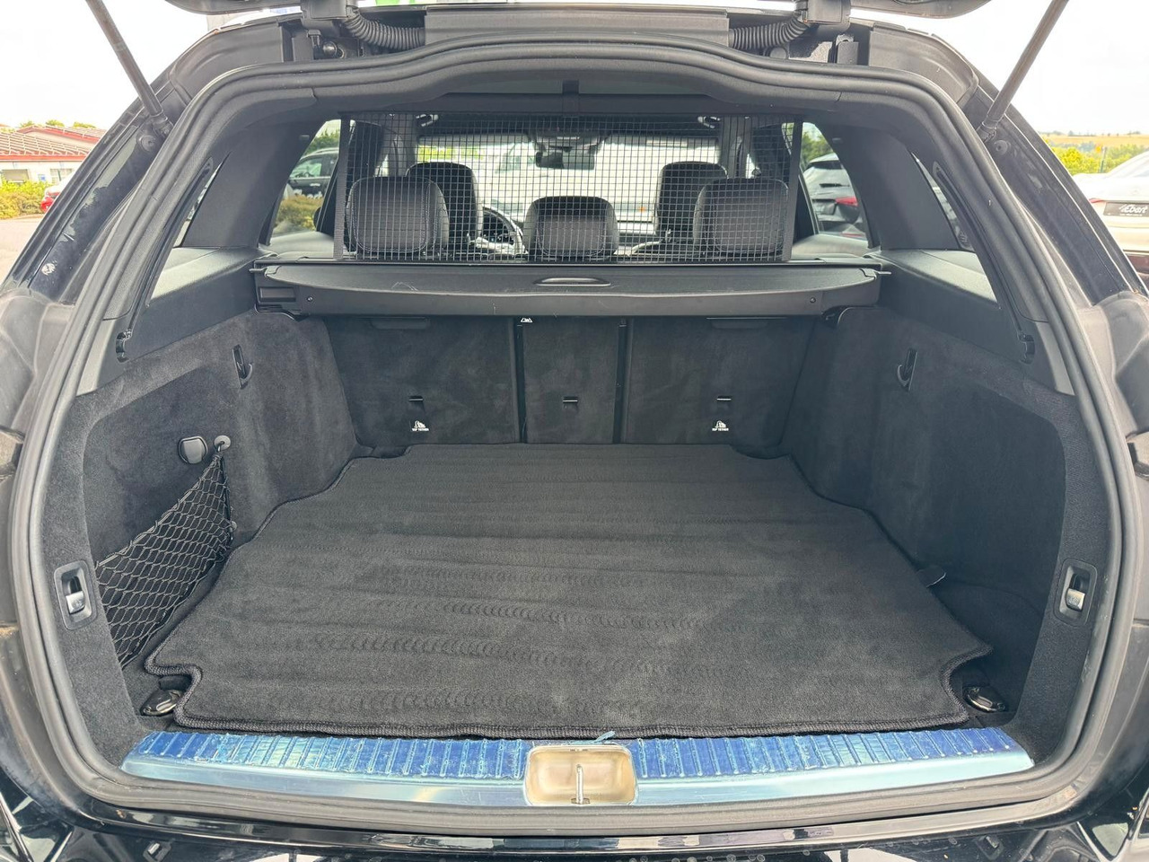 Karavan Mercedes-Benz C 220d NightEdition+AMG+Distr+SportfahrW+RFK: slika 8