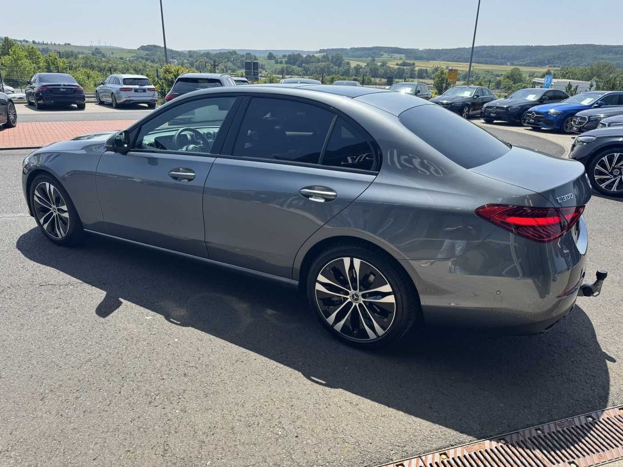 Mercedes-Benz C 300 4M Avantgarde+Pano+Bumester+AHK+RFK+ Night - Limuzina: slika 3 Mercedes-Benz C 300 4M Avantgarde+Pano+Bumester+AHK+RFK+ Night - Limuzina: slika 3