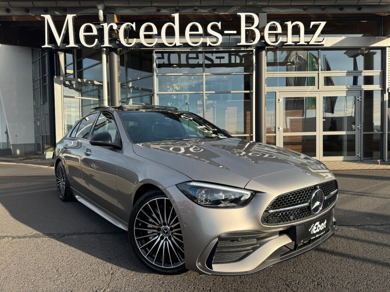 Mercedes-Benz C 300 AMG+Pano+Burmester+360+Digital+Memory - Limuzina: slika 1 Mercedes-Benz C 300 AMG+Pano+Burmester+360+Digital+Memory - Limuzina: slika 1