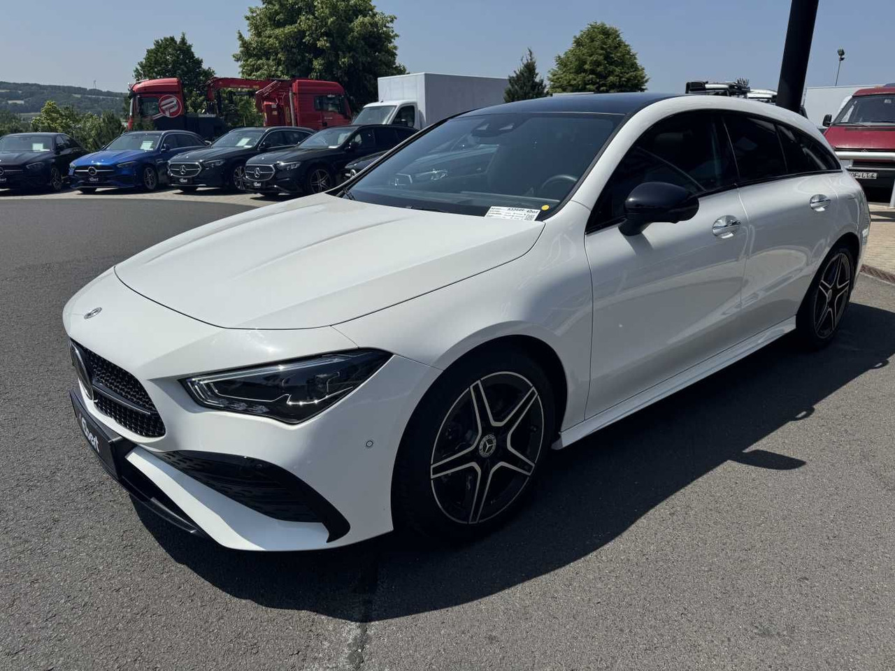 Mercedes-Benz CLA 220d Shooting Brake AMG+Pano+Distr+AHK+uvm. - Avtomobil: slika 2 Mercedes-Benz CLA 220d Shooting Brake AMG+Pano+Distr+AHK+uvm. - Avtomobil: slika 2