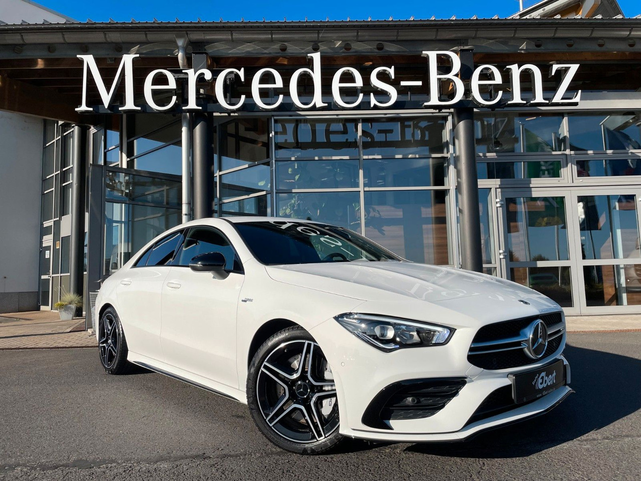 Mercedes-Benz CLA 35 AMG Aero+TotW+R-Kamera+Ambiente - Coupe: slika 1 Mercedes-Benz CLA 35 AMG Aero+TotW+R-Kamera+Ambiente - Coupe: slika 1