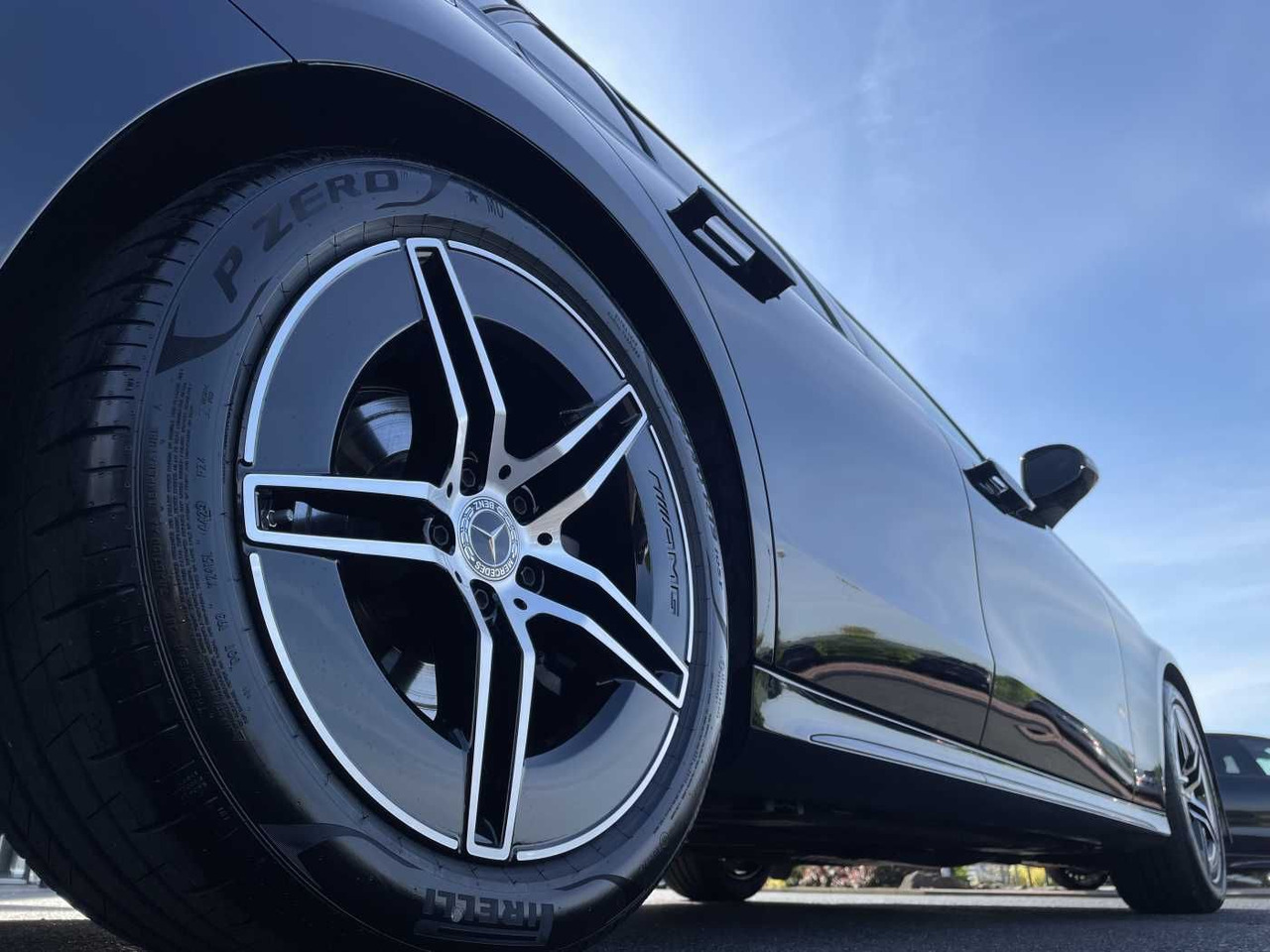 Mercedes-Benz E 220 d T AMG-Line AHK+Distr+R-Kamera +Ambiente+ - Avtomobil: slika 5 Mercedes-Benz E 220 d T AMG-Line AHK+Distr+R-Kamera +Ambiente+ - Avtomobil: slika 5