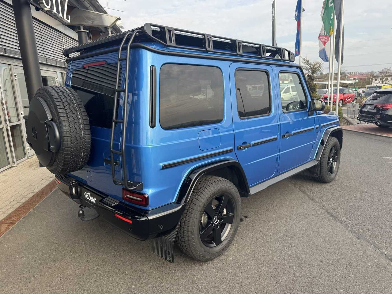 Mercedes-Benz G 500 PROFESSIONAL+DACH+BURM3D+AHK +StHz+360°+Sp - SUV: slika 4 Mercedes-Benz G 500 PROFESSIONAL+DACH+BURM3D+AHK +StHz+360°+Sp - SUV: slika 4