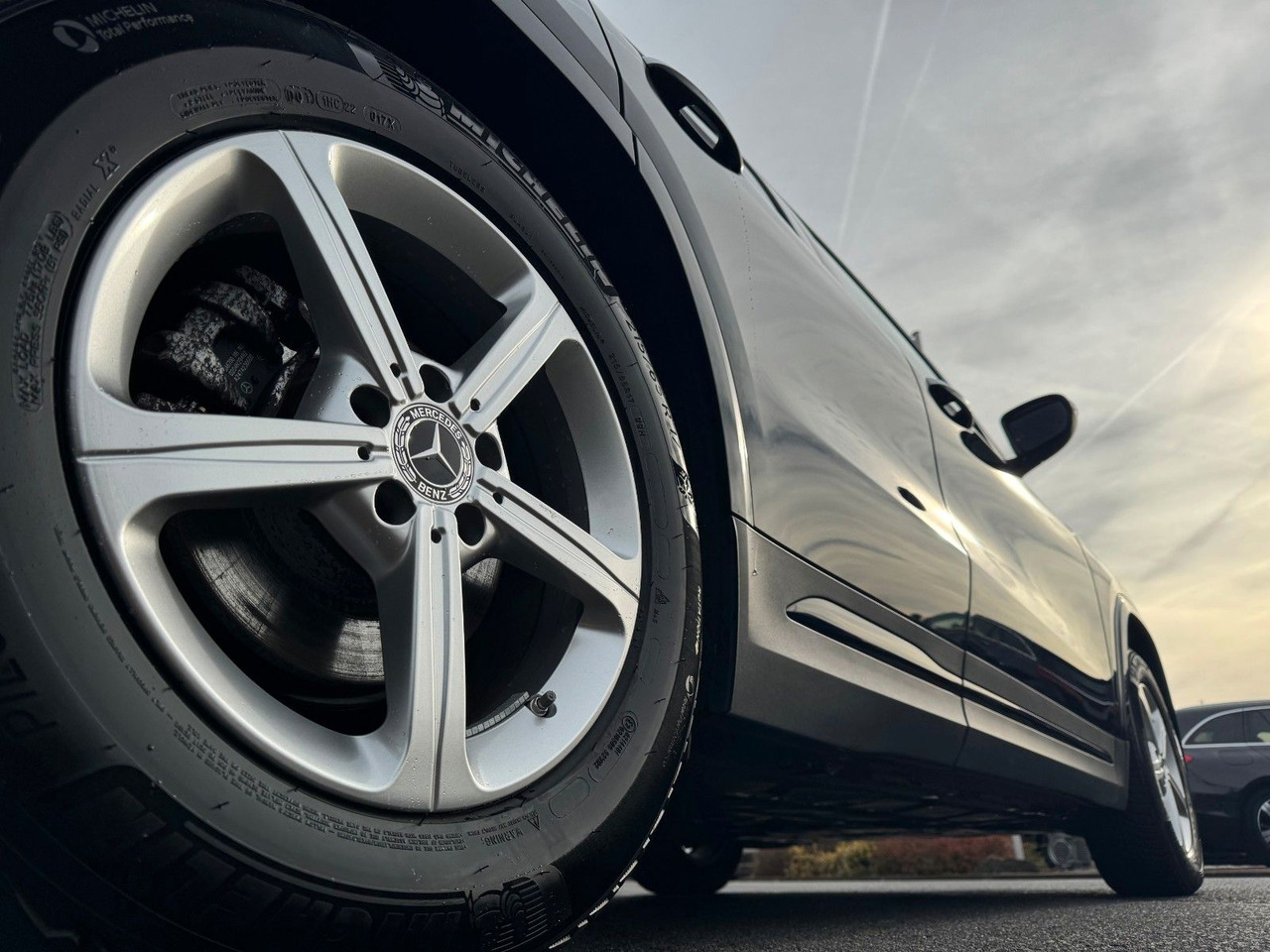 Mercedes-Benz GLA 200 AMG+Pano+Distr+Ambiente+Multibeam+ - SUV: slika 5 Mercedes-Benz GLA 200 AMG+Pano+Distr+Ambiente+Multibeam+ - SUV: slika 5