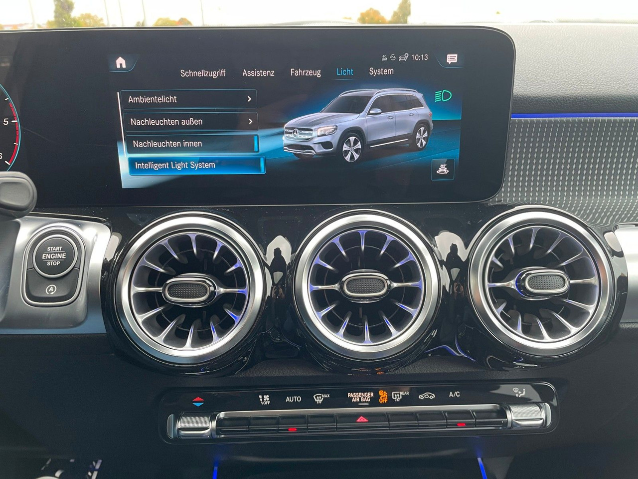 SUV Mercedes-Benz GLB 220 d 4MATIC Progressive AHK+Memory+Pano+360: slika 24