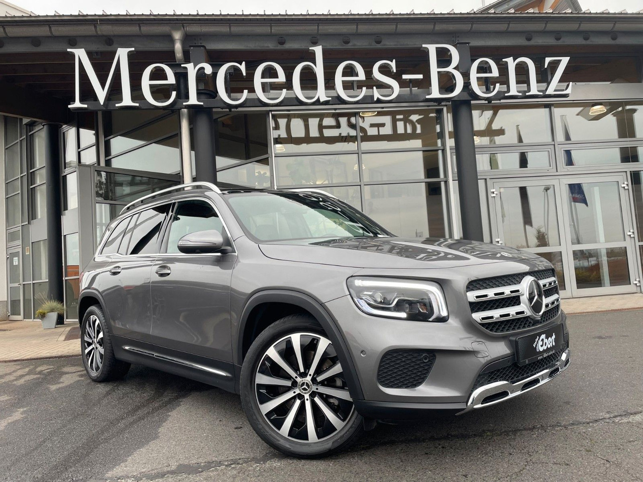 Mercedes-Benz GLB 220 d 4MATIC Progressive AHK+Memory+Pano+360 - SUV: slika 1 Mercedes-Benz GLB 220 d 4MATIC Progressive AHK+Memory+Pano+360 - SUV: slika 1