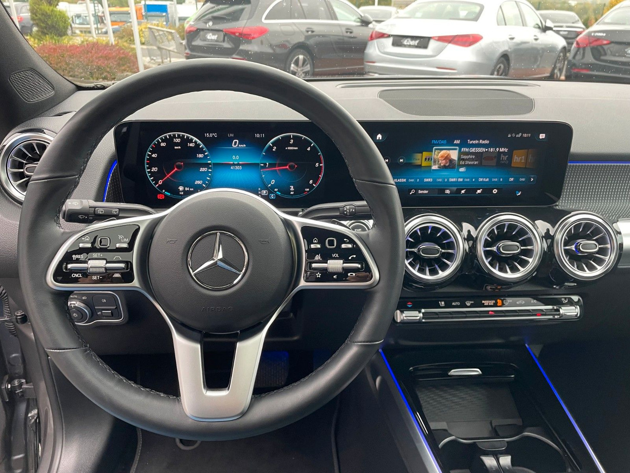 SUV Mercedes-Benz GLB 220 d 4MATIC Progressive AHK+Memory+Pano+360: slika 15