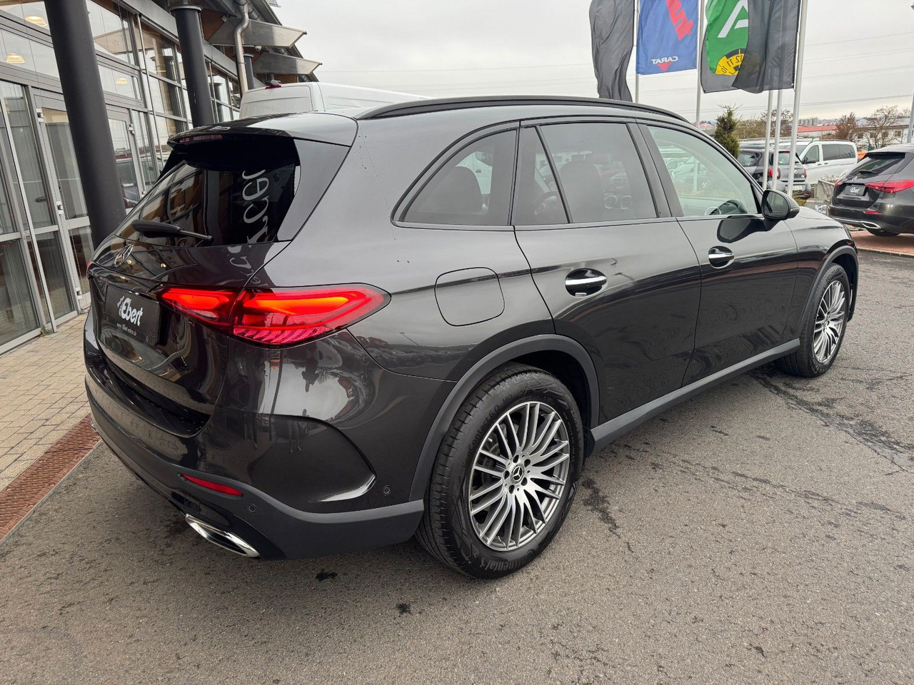 Mercedes-Benz GLC 220d 4M AMG+AHK+Burm+STH+360+Night - SUV: slika 4 Mercedes-Benz GLC 220d 4M AMG+AHK+Burm+STH+360+Night - SUV: slika 4