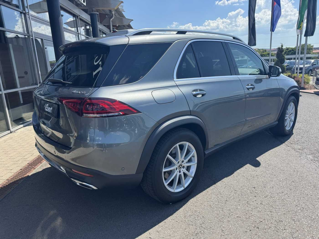 Mercedes-Benz GLE 350de 4M AMG+AHK+DistrPlus+HUD+360 - SUV: slika 4 Mercedes-Benz GLE 350de 4M AMG+AHK+DistrPlus+HUD+360 - SUV: slika 4