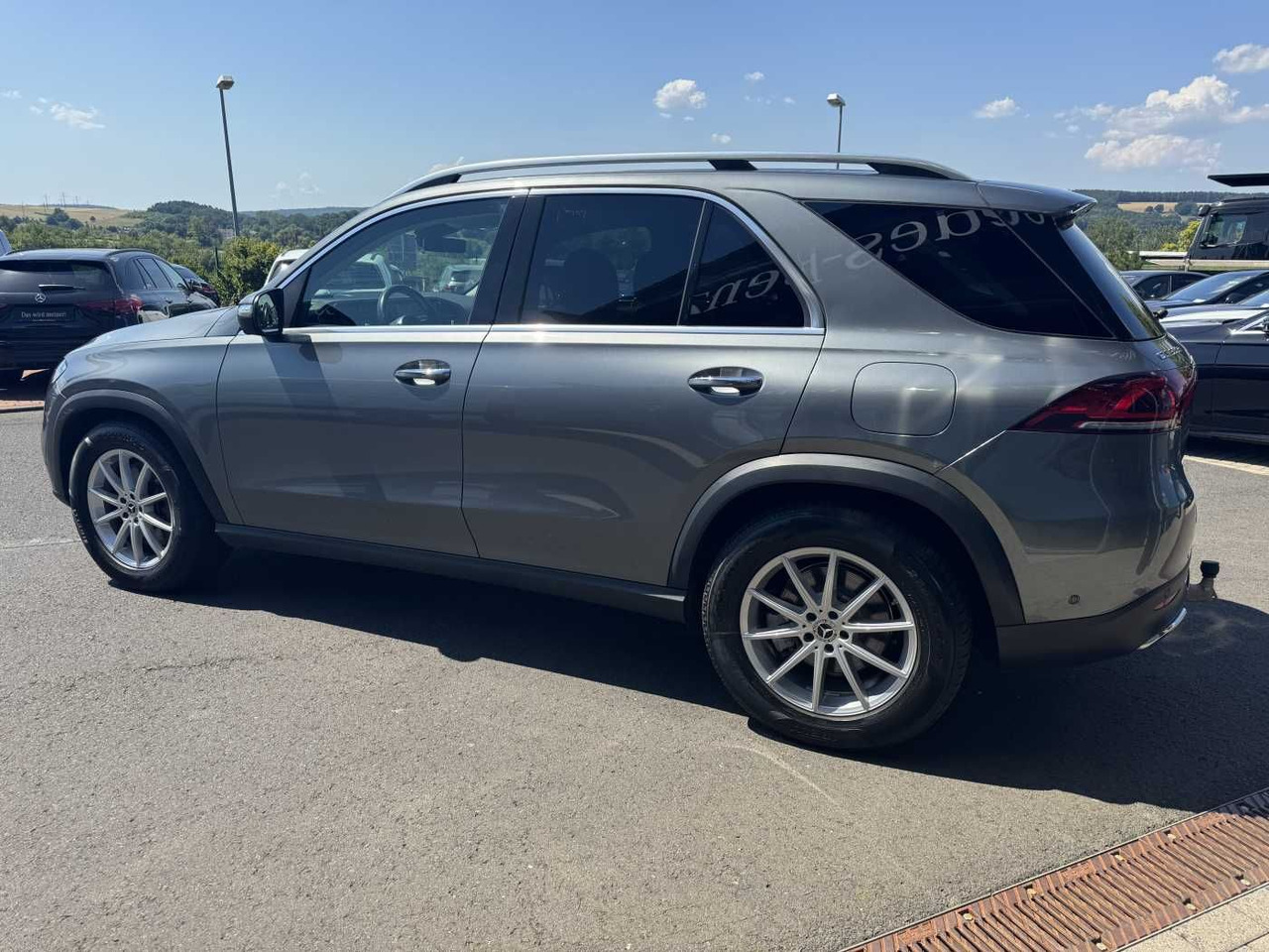 Mercedes-Benz GLE 350de 4M AMG+AHK+DistrPlus+HUD+360 - SUV: slika 3 Mercedes-Benz GLE 350de 4M AMG+AHK+DistrPlus+HUD+360 - SUV: slika 3