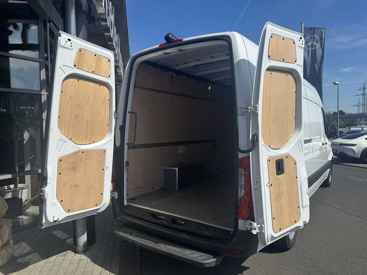 Mercedes-Benz Sprinter 315 CDI 4325 Klima 360 SHZ MBUX Schwing - Furgon: slika 5 Mercedes-Benz Sprinter 315 CDI 4325 Klima 360 SHZ MBUX Schwing - Furgon: slika 5