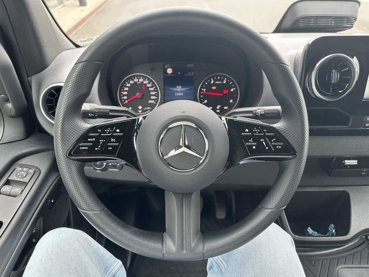 Furgon Mercedes-Benz Sprinter 317 CDI 4325 9G AHK Klima Kamera MBUX: slika 11