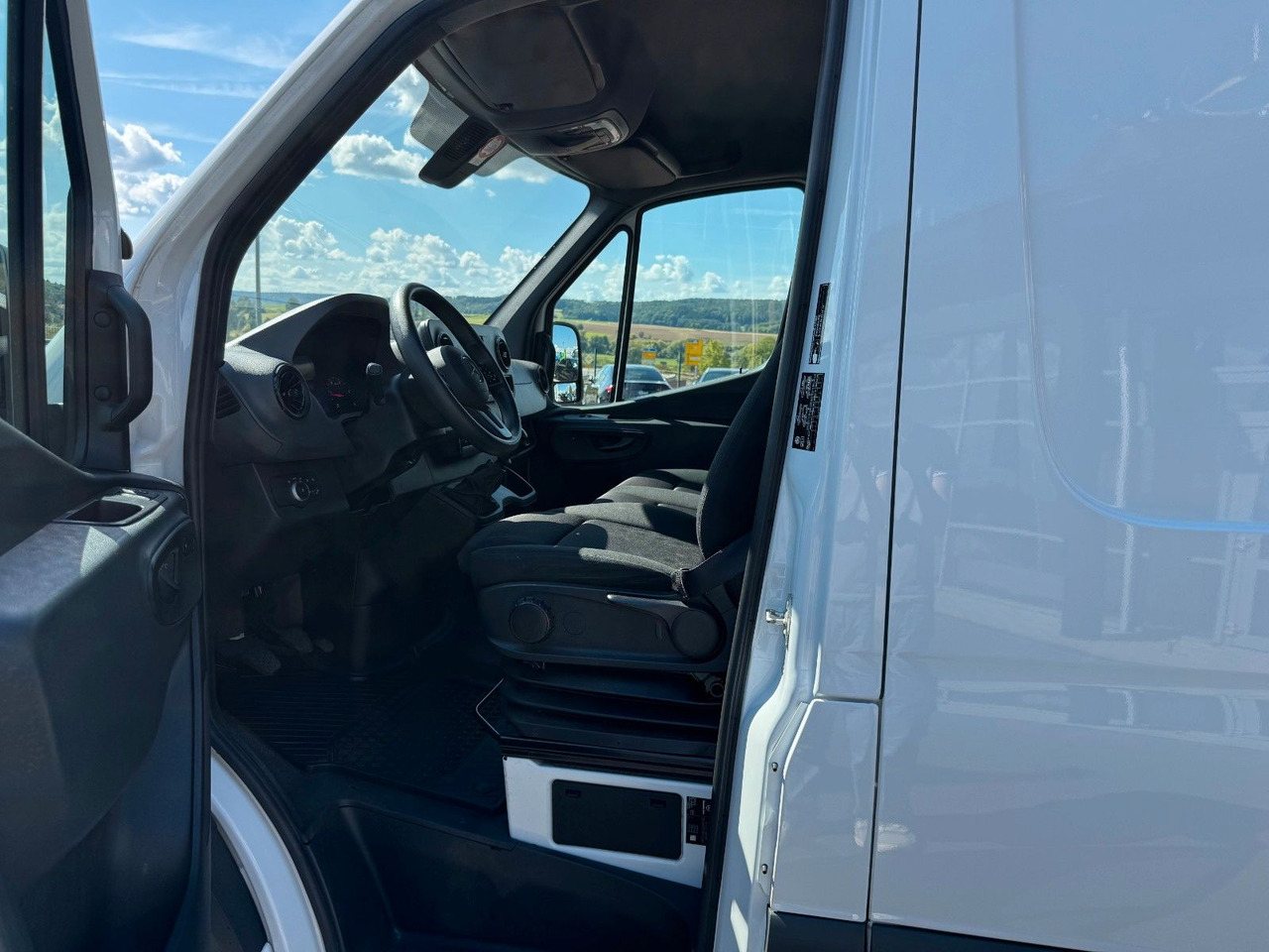 Furgon Mercedes-Benz Sprinter 317 CDI 4325 Klima 360 SHZ Schwing: slika 9