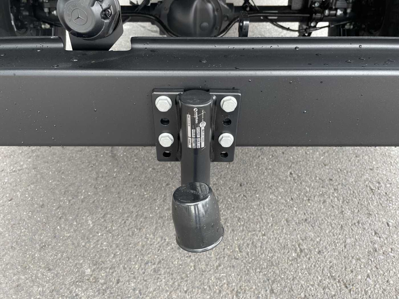 Dostavno vozilo s kesonom Mercedes-Benz Sprinter 319 CDI 4x4 DoKa Klima Stdheiz AHK LED: slika 8