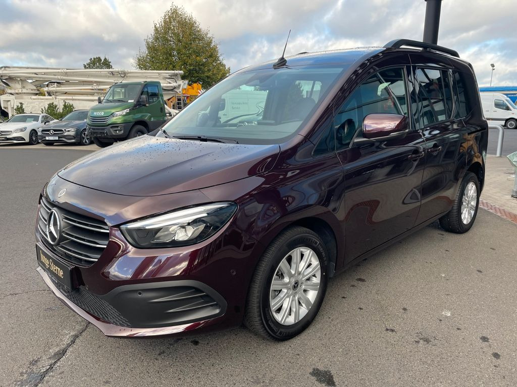 Mercedes-Benz T 180 Power Plus Autom Kamera AHK LED MBUX - Minibus, Potniški kombi: slika 2 Mercedes-Benz T 180 Power Plus Autom Kamera AHK LED MBUX - Minibus, Potniški kombi: slika 2