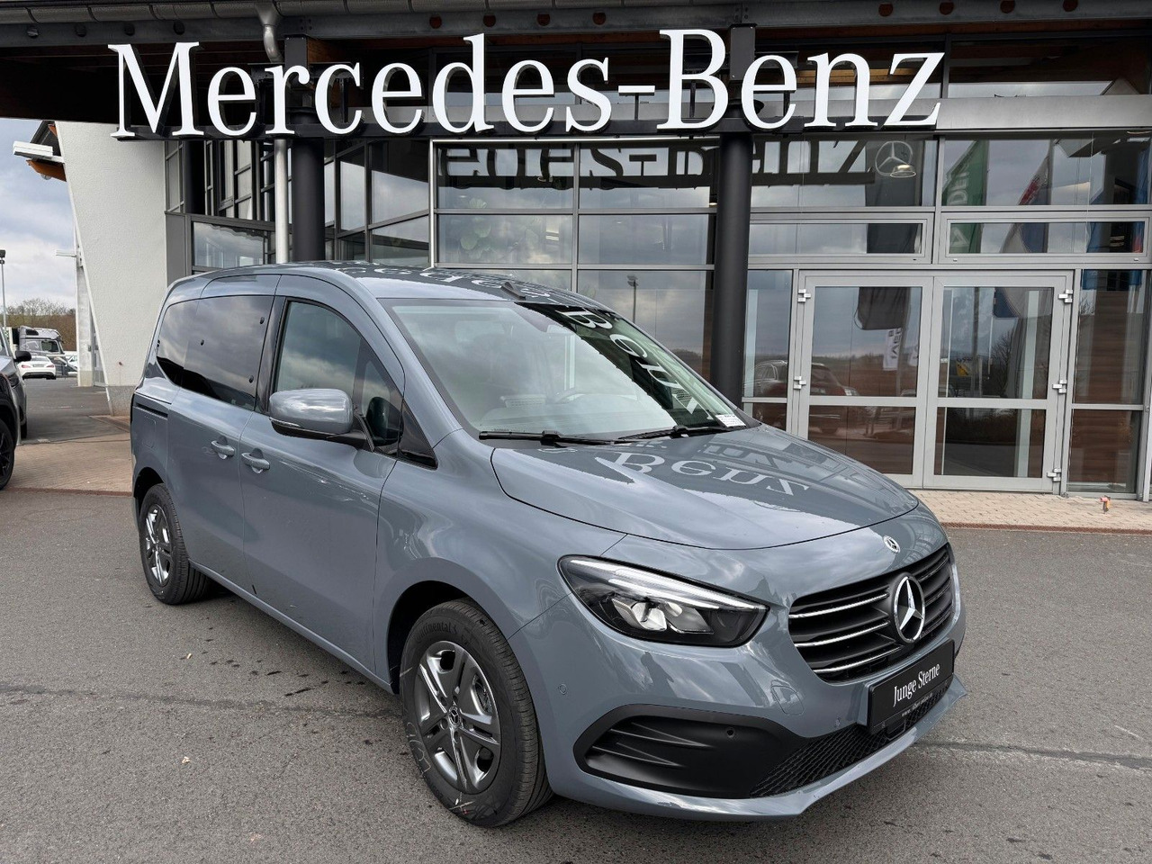 Mercedes-Benz T 180 Style LED Kamera KEYLESS MBUX SHZ - Potniški kombi: slika 1 Mercedes-Benz T 180 Style LED Kamera KEYLESS MBUX SHZ - Potniški kombi: slika 1