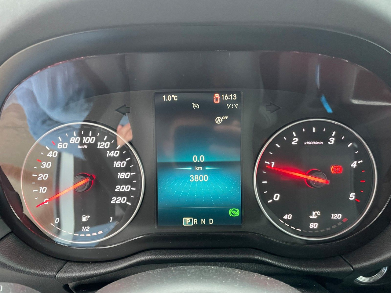 Mercedes-Benz T 180 d Progressive Edition Kamera LED MBUX SHZ lizing Mercedes-Benz T 180 d Progressive Edition Kamera LED MBUX SHZ: slika 17
