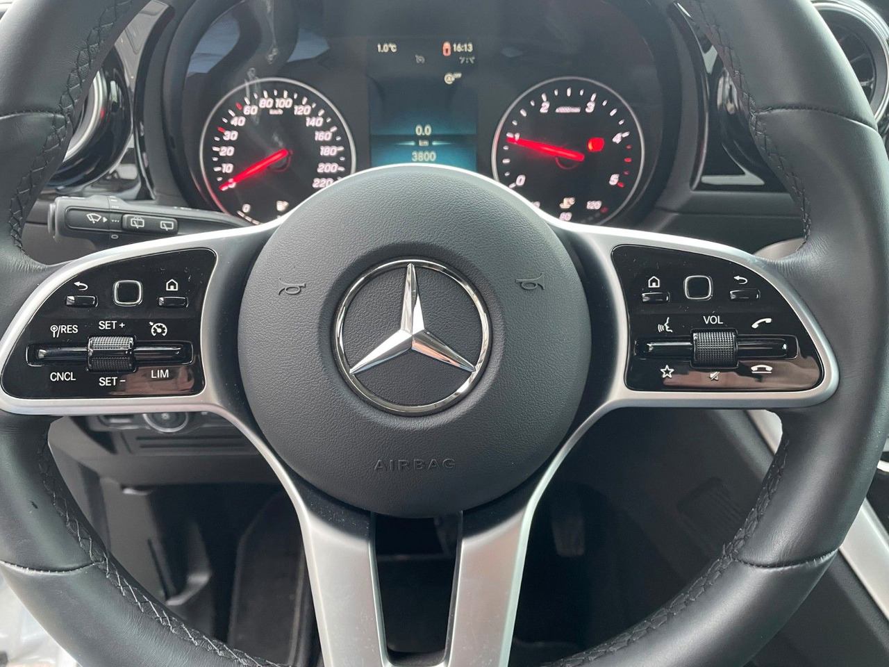 Mercedes-Benz T 180 d Progressive Edition Kamera LED MBUX SHZ lizing Mercedes-Benz T 180 d Progressive Edition Kamera LED MBUX SHZ: slika 18