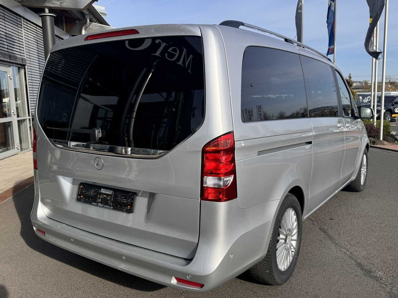 Mercedes-Benz V 220 d EDITION DISTRONIC MBUX Kamera 6Sitze - Avtomobil: slika 4 Mercedes-Benz V 220 d EDITION DISTRONIC MBUX Kamera 6Sitze - Avtomobil: slika 4