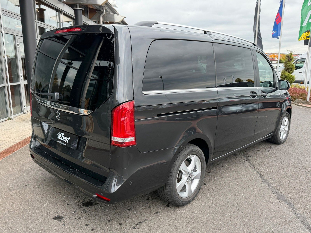 Mercedes-Benz V 250 AVANTGARDE ED AHK Tisch 6Sitze - Potniški kombi: slika 4 Mercedes-Benz V 250 AVANTGARDE ED AHK Tisch 6Sitze - Potniški kombi: slika 4