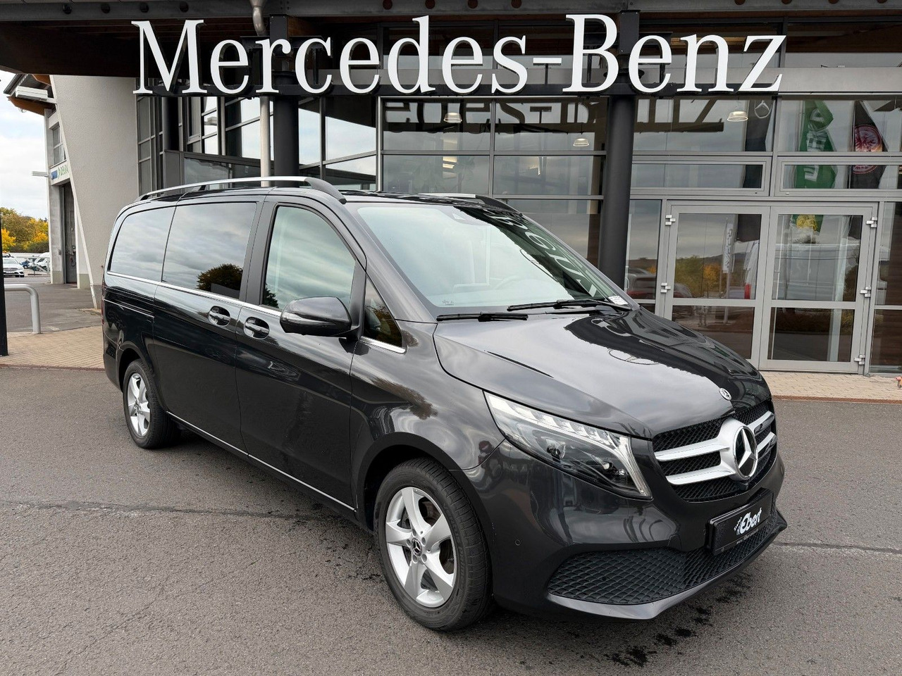 Mercedes-Benz V 250 AVANTGARDE ED AHK Tisch 6Sitze - Potniški kombi: slika 1 Mercedes-Benz V 250 AVANTGARDE ED AHK Tisch 6Sitze - Potniški kombi: slika 1