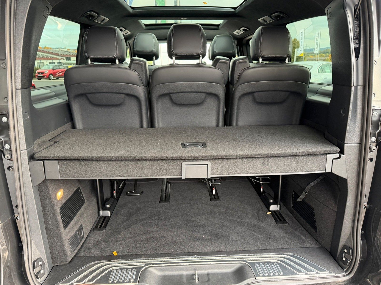 Potniški kombi Mercedes-Benz V 300 d 4MATIC EXCLUSIVE AMG Panorama Standheiz: slika 6 Potniški kombi Mercedes-Benz V 300 d 4MATIC EXCLUSIVE AMG Panorama Standheiz: slika 6