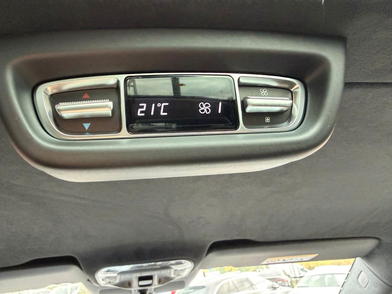 Potniški kombi Mercedes-Benz V 300 d 4MATIC EXCLUSIVE AMG Panorama Standheiz: slika 25 Potniški kombi Mercedes-Benz V 300 d 4MATIC EXCLUSIVE AMG Panorama Standheiz: slika 25