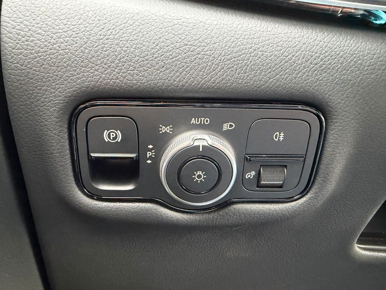 Potniški kombi Mercedes-Benz V 300 d 4MATIC EXCLUSIVE AMG Panorama Standheiz: slika 23 Potniški kombi Mercedes-Benz V 300 d 4MATIC EXCLUSIVE AMG Panorama Standheiz: slika 23