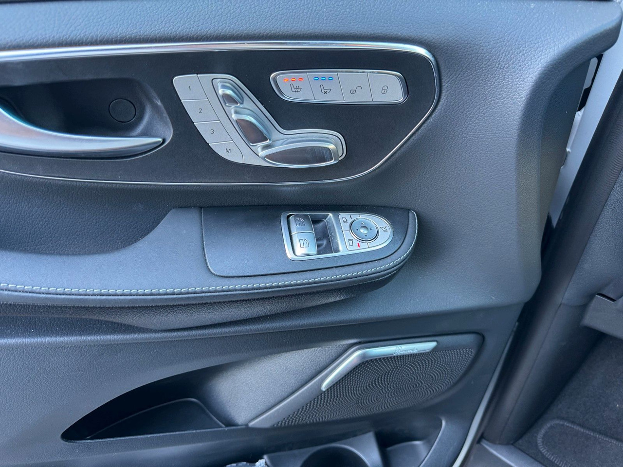 Karavan Mercedes-Benz V 300 d 4MATIC EXCLUSIVE AMG Tische AHK2,5to: slika 20