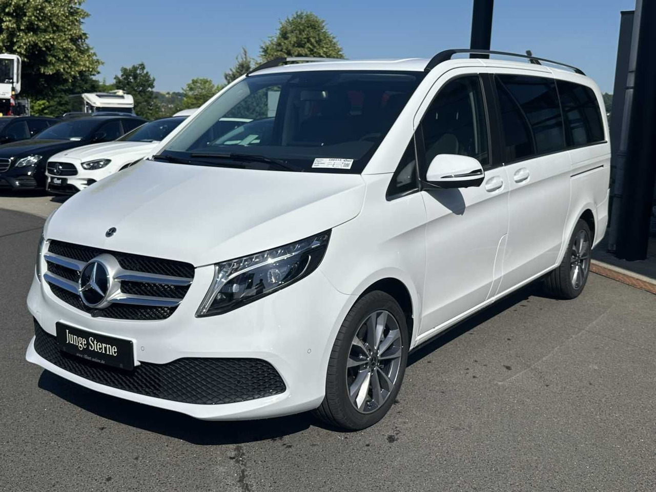 Mercedes-Benz V 300 d AVA ED 6Sitze Burmester 360Kamera el Tür - Avtomobil: slika 3 Mercedes-Benz V 300 d AVA ED 6Sitze Burmester 360Kamera el Tür - Avtomobil: slika 3