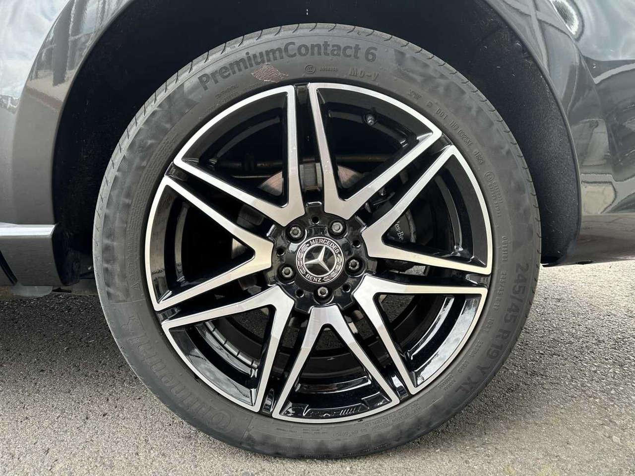 Mercedes-Benz V 300 d EDITION AMG AHK Tisch Leder ILS 7Sitze - Potniški kombi: slika 5 Mercedes-Benz V 300 d EDITION AMG AHK Tisch Leder ILS 7Sitze - Potniški kombi: slika 5