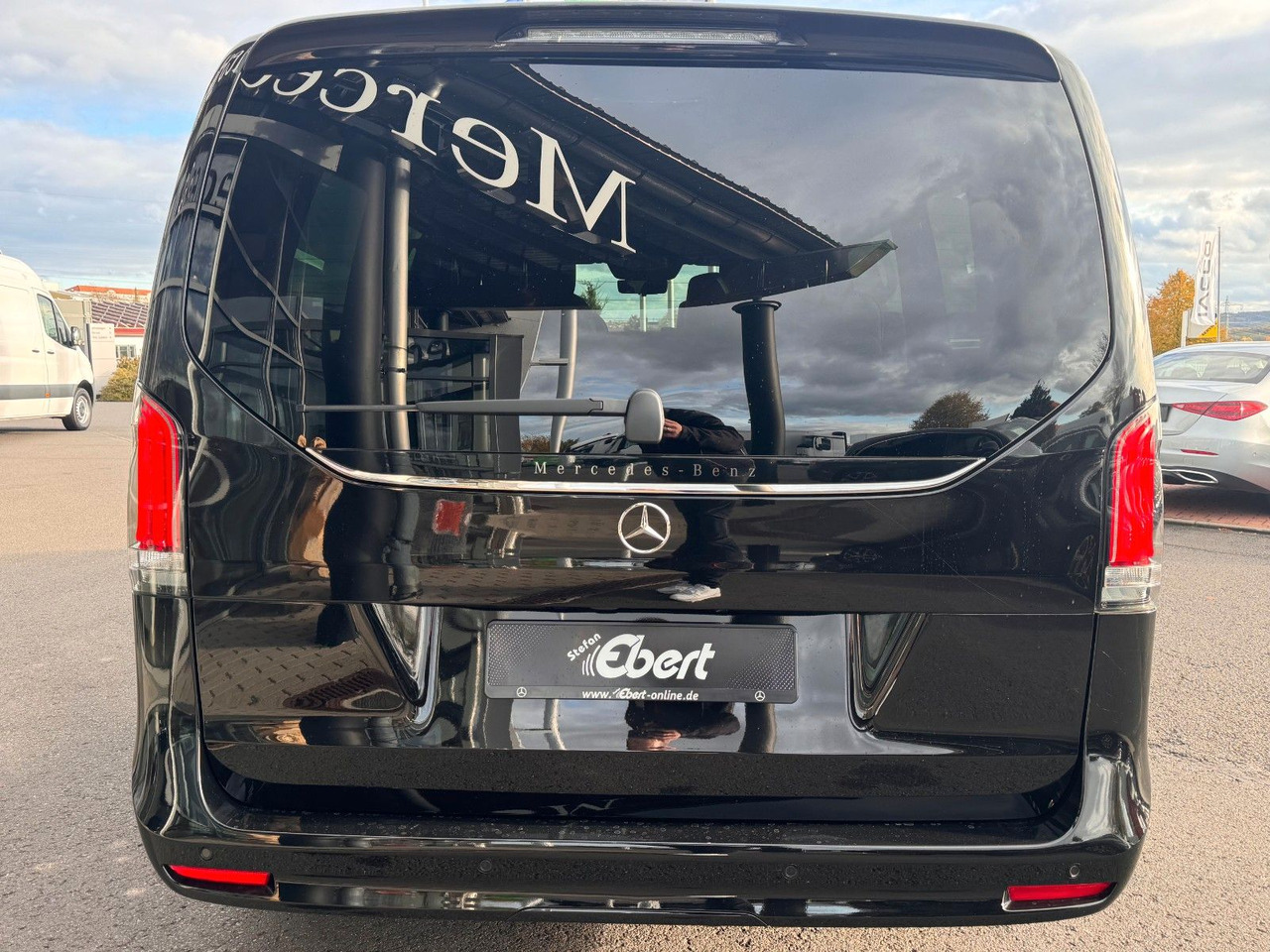 Mercedes-Benz V 300 d EXCLUSIVE AIRMATIC AHK2,5 Standheiz - Karavan: slika 5 Mercedes-Benz V 300 d EXCLUSIVE AIRMATIC AHK2,5 Standheiz - Karavan: slika 5