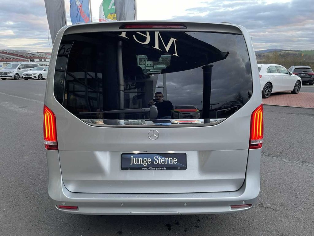 Mercedes-Benz V 300 d EXCLUSIVE ED AMG Panorama AHK2,5 DISTRON - Avtomobil: slika 4 Mercedes-Benz V 300 d EXCLUSIVE ED AMG Panorama AHK2,5 DISTRON - Avtomobil: slika 4