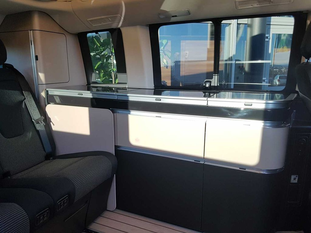 Minibus, Potniški kombi Mercedes-Benz V 300 d Marco Polo AMG Markise AHK2,5 360° MBUX: slika 6