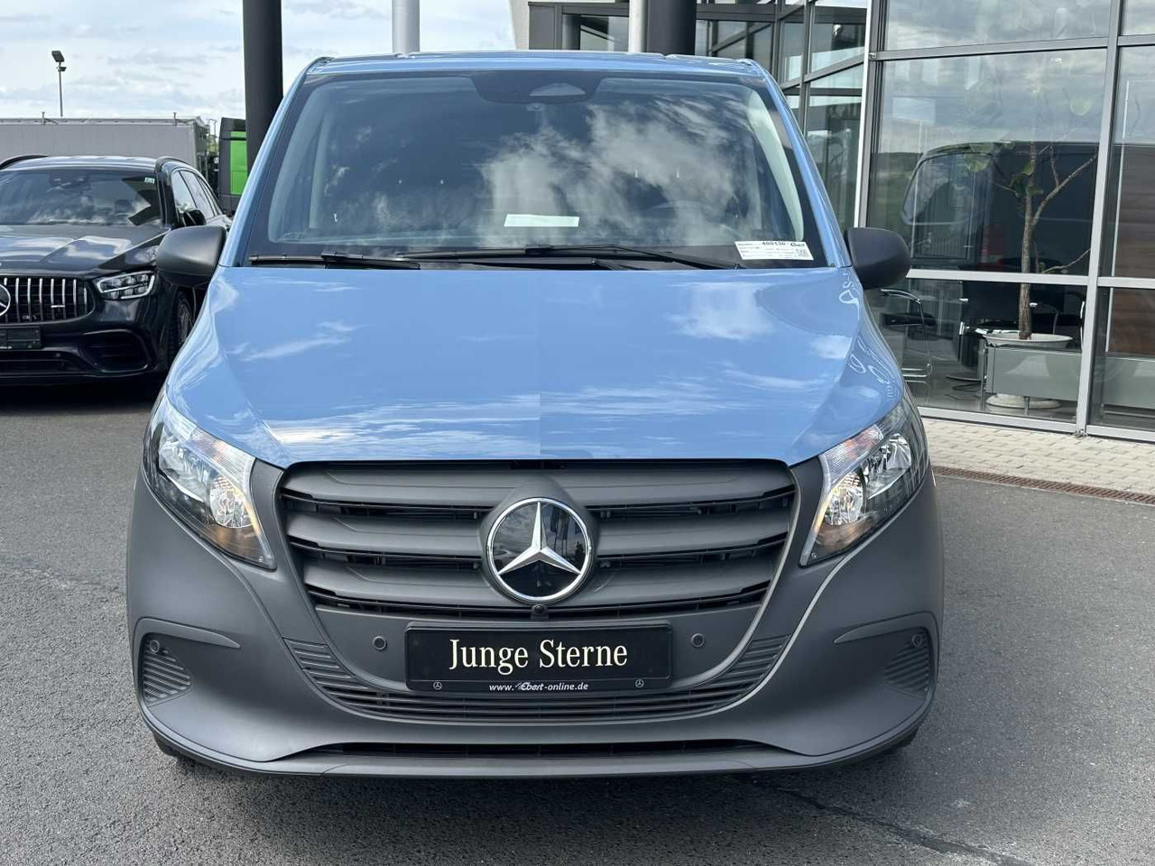 Mercedes-Benz Vito 114 CDI Klima AHK Kamera SHZ Tempomat - Furgon: slika 2 Mercedes-Benz Vito 114 CDI Klima AHK Kamera SHZ Tempomat - Furgon: slika 2