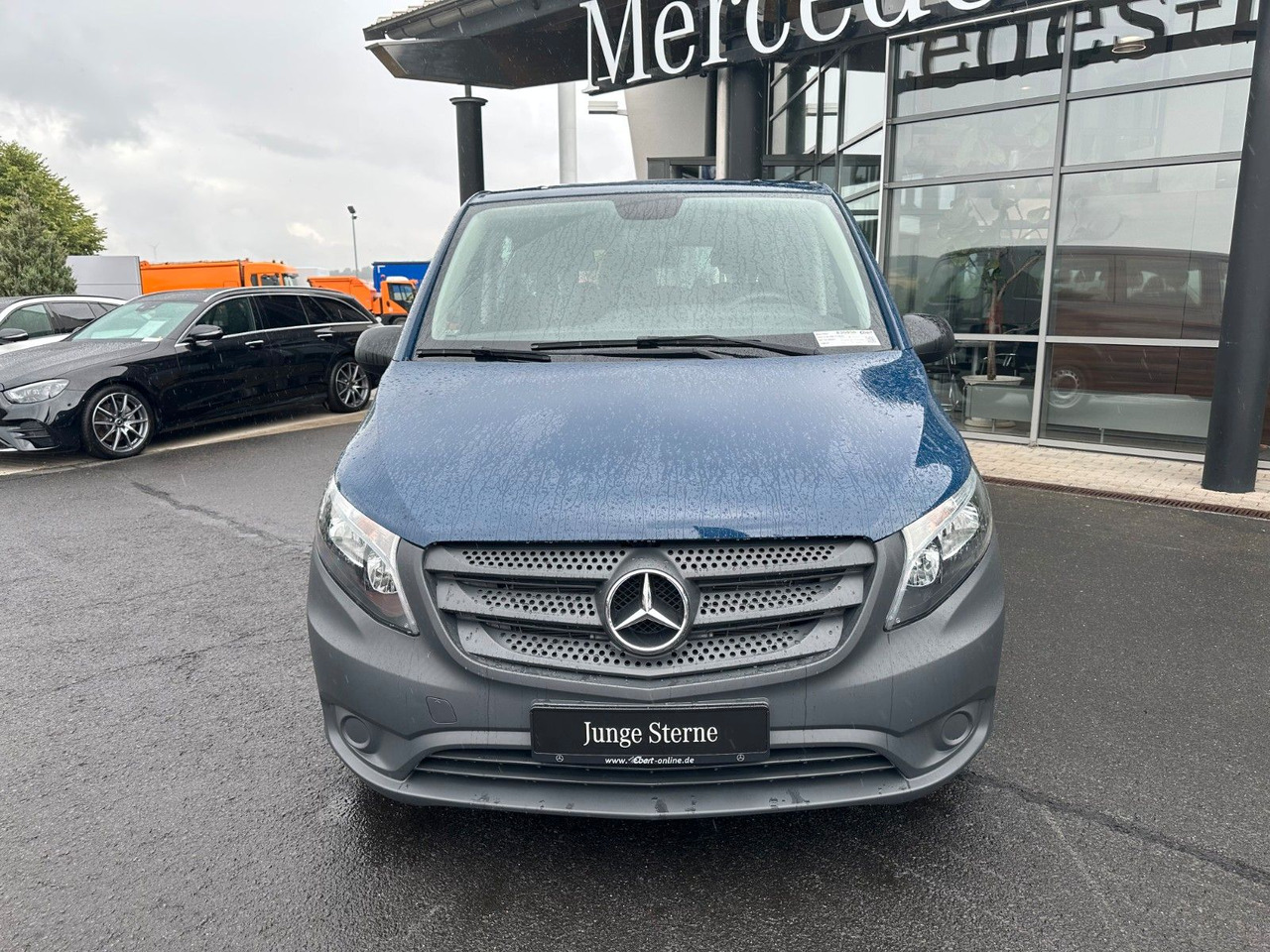 Mercedes-Benz Vito 119 CDI Tourer 3200 Klima AHK Tempomat - Potniški kombi: slika 2 Mercedes-Benz Vito 119 CDI Tourer 3200 Klima AHK Tempomat - Potniški kombi: slika 2