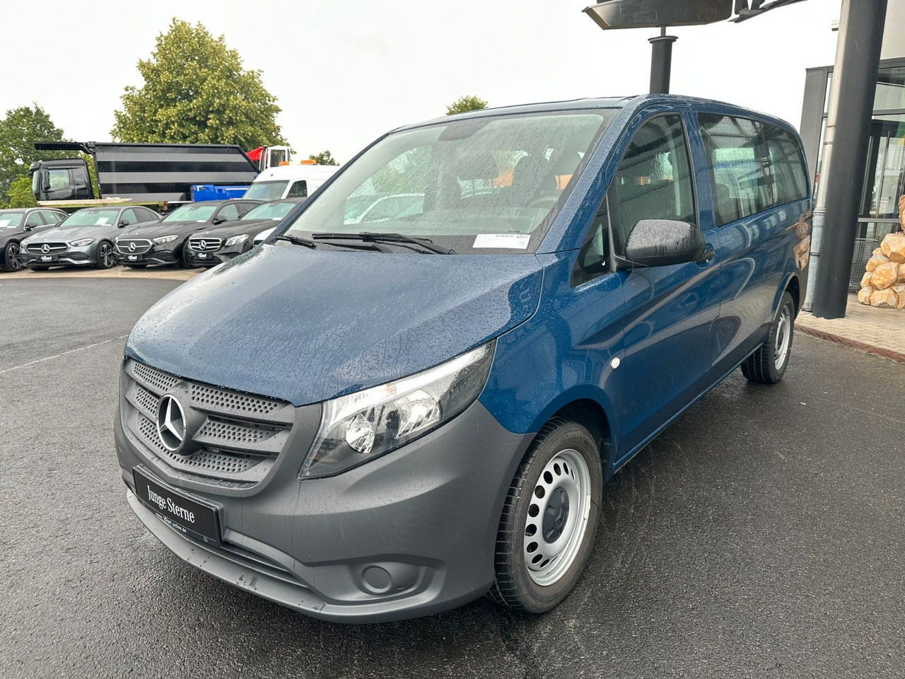 Mercedes-Benz Vito 119 CDI Tourer 3200 Klima AHK Tempomat - Potniški kombi: slika 3 Mercedes-Benz Vito 119 CDI Tourer 3200 Klima AHK Tempomat - Potniški kombi: slika 3