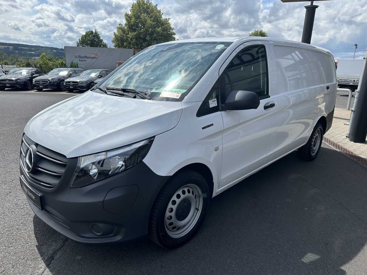 Mercedes-Benz eVito 112 Klima Kamera Navi SHZ Tempomat - Mali kombi, Električno dostavno vozilo: slika 3 Mercedes-Benz eVito 112 Klima Kamera Navi SHZ Tempomat - Mali kombi, Električno dostavno vozilo: slika 3