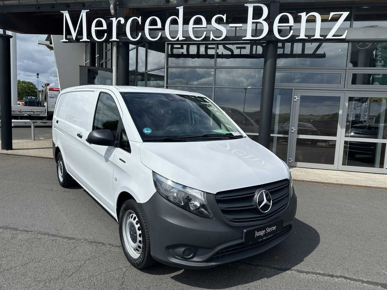 Mercedes-Benz eVito 112 Klima Kamera Navi SHZ Tempomat - Mali kombi, Električno dostavno vozilo: slika 1 Mercedes-Benz eVito 112 Klima Kamera Navi SHZ Tempomat - Mali kombi, Električno dostavno vozilo: slika 1