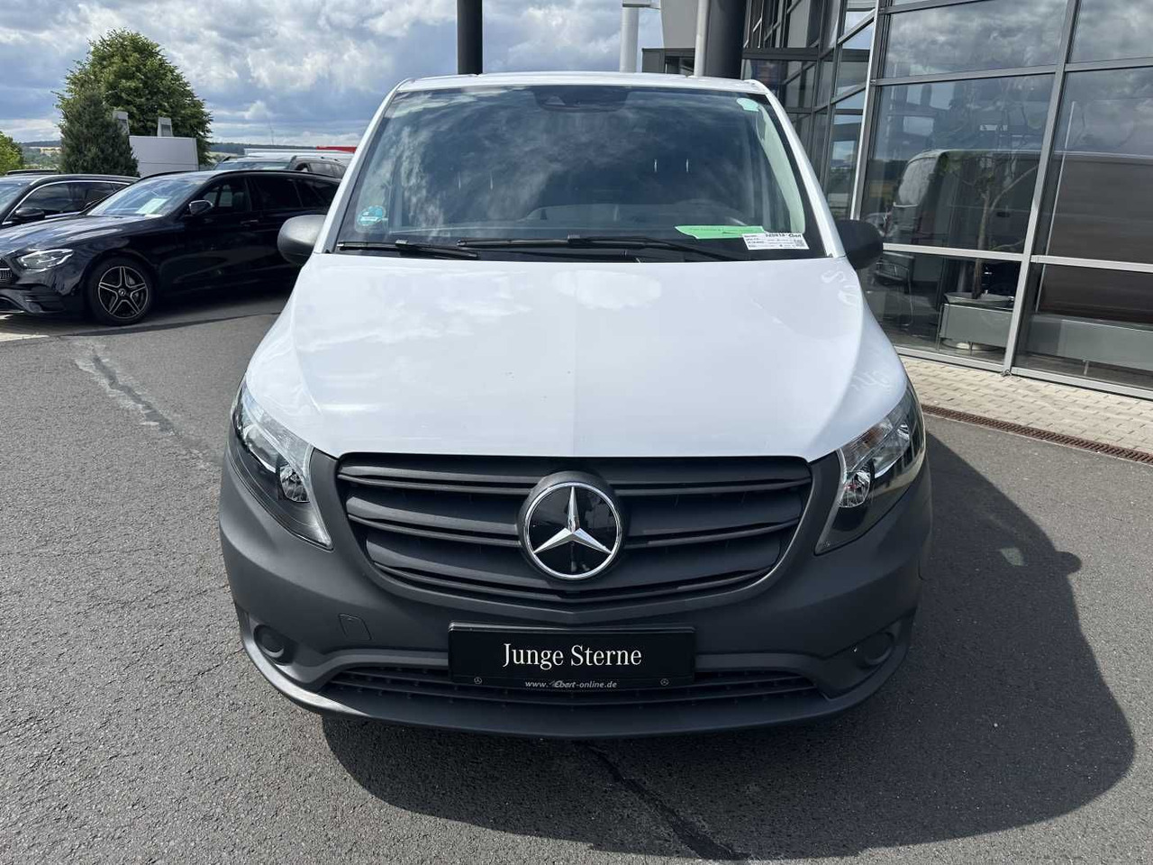 Mercedes-Benz eVito 112 Klima Kamera Navi SHZ Tempomat - Mali kombi, Električno dostavno vozilo: slika 2 Mercedes-Benz eVito 112 Klima Kamera Navi SHZ Tempomat - Mali kombi, Električno dostavno vozilo: slika 2