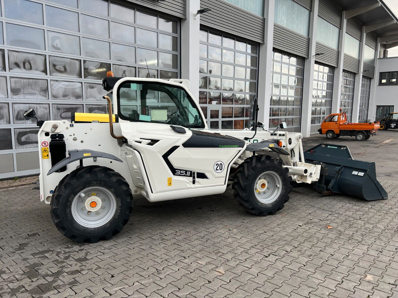 Merlo P35.11 / nur 148h! / Pratzenabstützung - Teleskopski viličar: slika 3 Merlo P35.11 / nur 148h! / Pratzenabstützung - Teleskopski viličar: slika 3