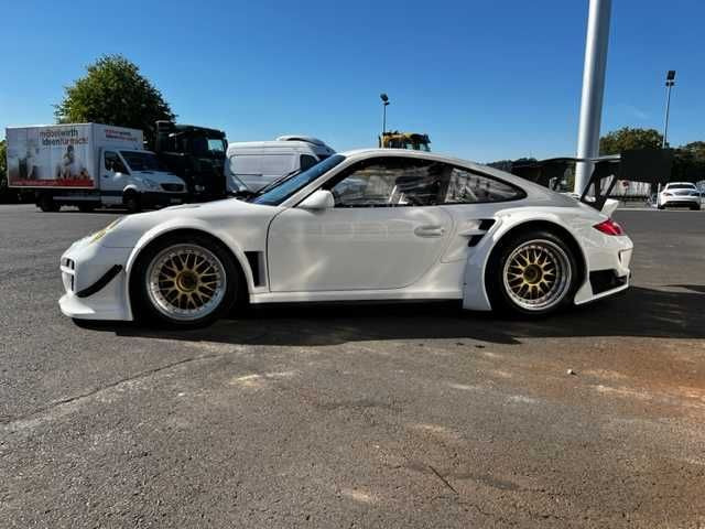 Porsche 997 GT2 RSR Rennwagen - Avtomobil: slika 5 Porsche 997 GT2 RSR Rennwagen - Avtomobil: slika 5