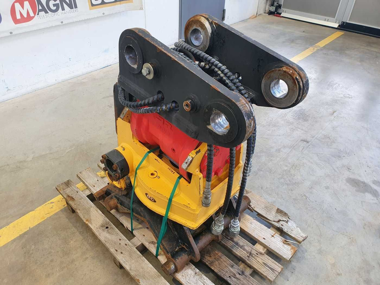 Rädlinger Schwenkrotator CAT M318 / CW 40 / 2016 - Tiltrotator: slika 3 Rädlinger Schwenkrotator CAT M318 / CW 40 / 2016 - Tiltrotator: slika 3
