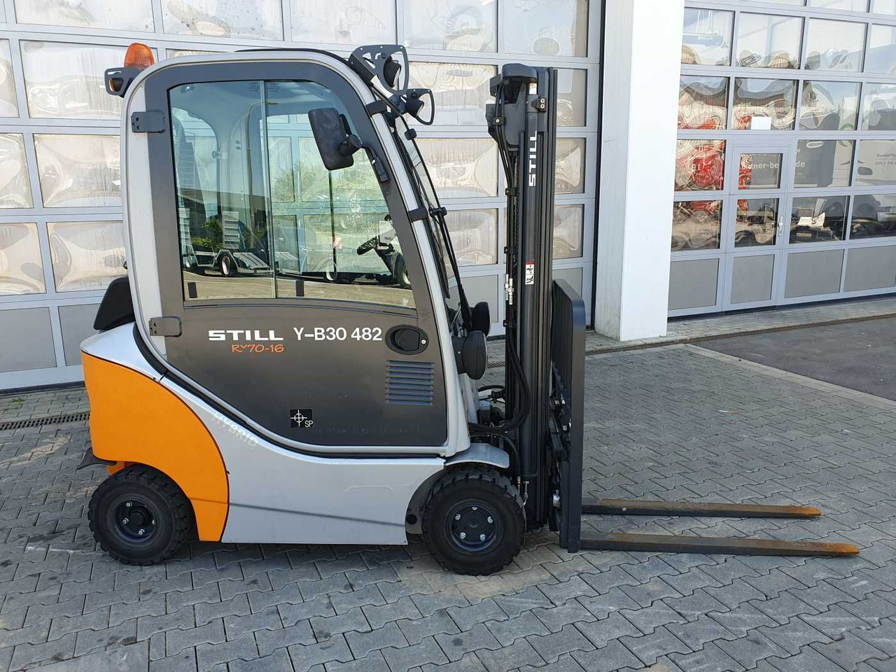 Still RX70-16 / Triplex: 4.60m / nur 576h! / 1.600kg - Diesel viličar: slika 3 Still RX70-16 / Triplex: 4.60m / nur 576h! / 1.600kg - Diesel viličar: slika 3